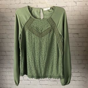 SHIRT - Women's Lucky Brand sage green eyelet and lace accent blouse. Size small